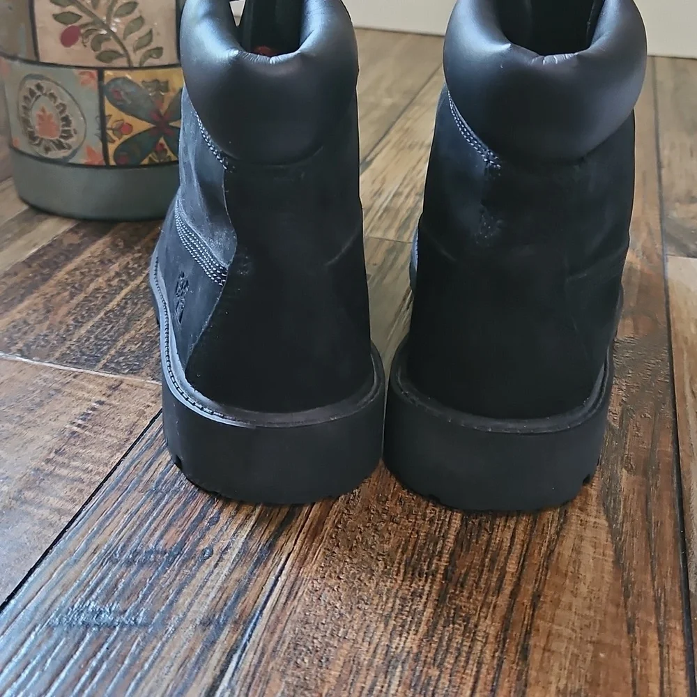 Timberland Black Rugged Boots‎ with Waterproof Design Size Mens 5.5, Womens 7